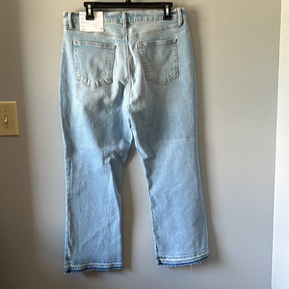 Loft Let Down Hem High Rise Kick Crop Jeans in Vivid Light Indigo Wash Size 31 - Picture 8 of 10